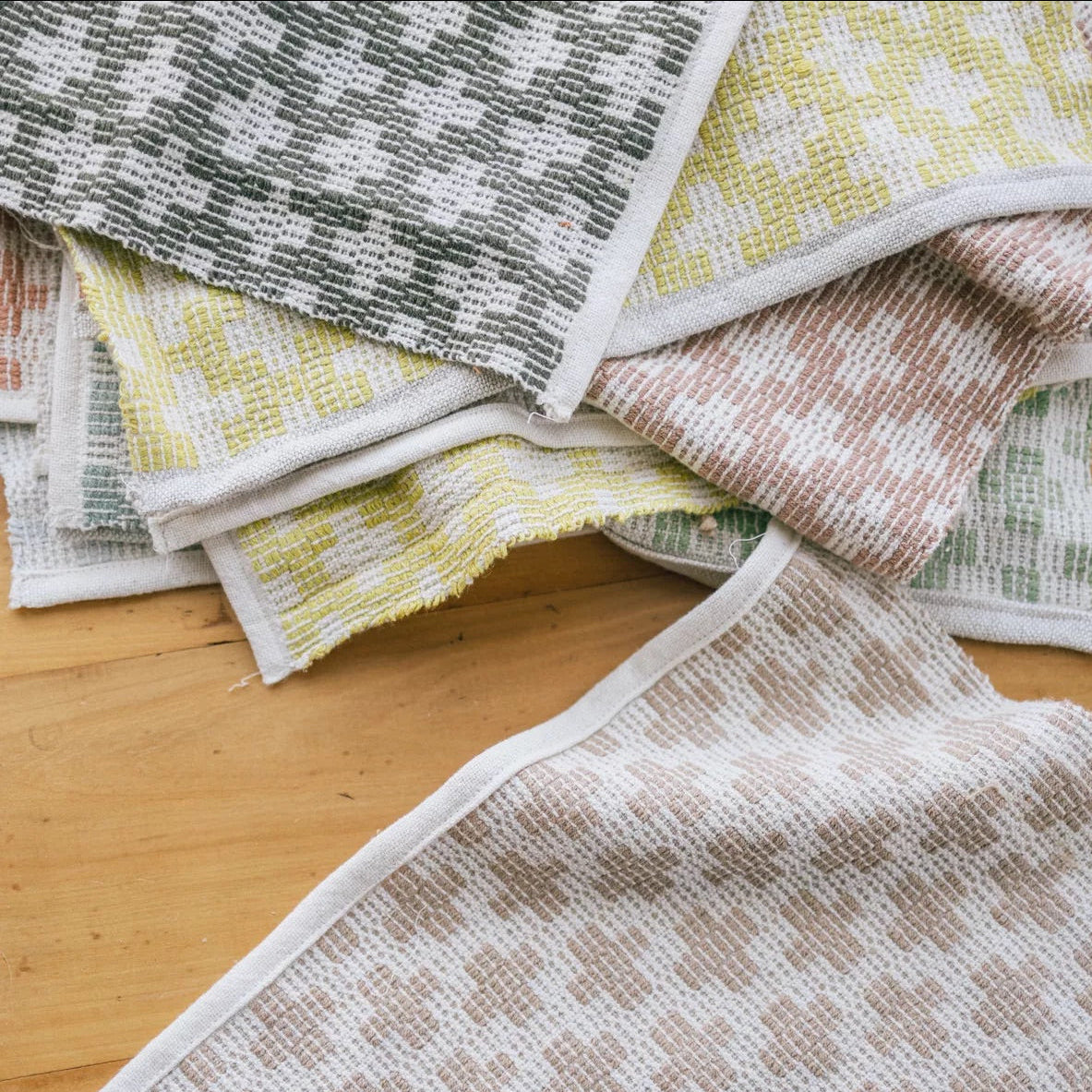 Maurice Brassard | Crackle Weave Washcloths Pattern & Yarn Pack ...