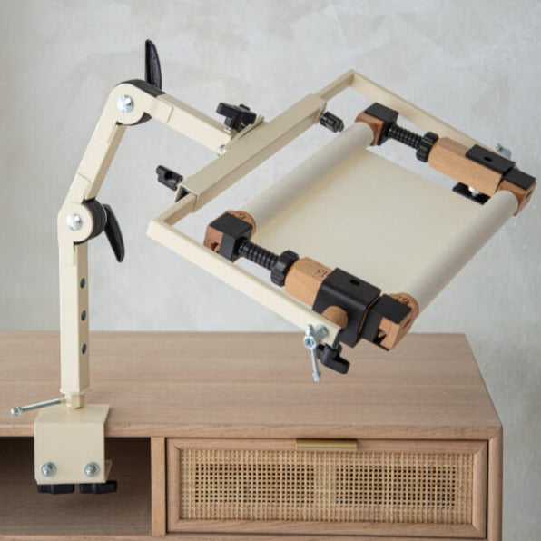 Mantis Stand by Omanik Factory - Thread Collective Australia